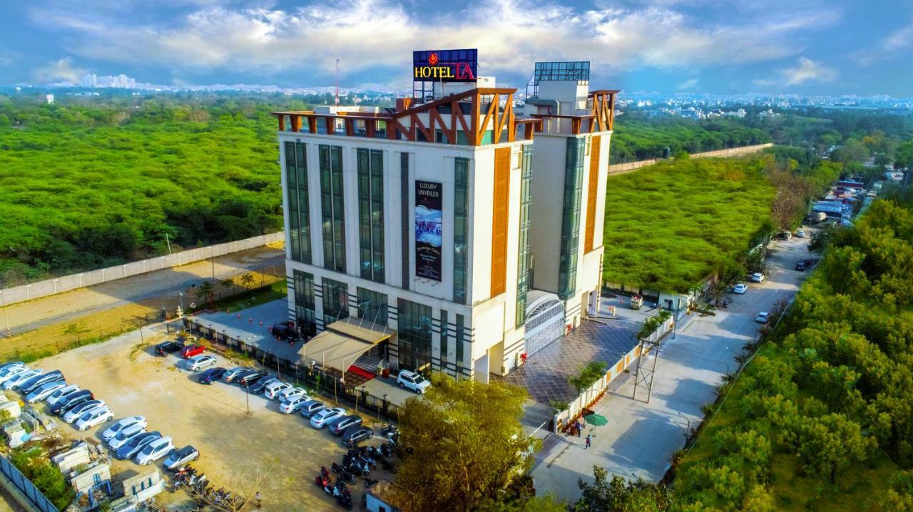 Hotel La New Delhi Exterior photo