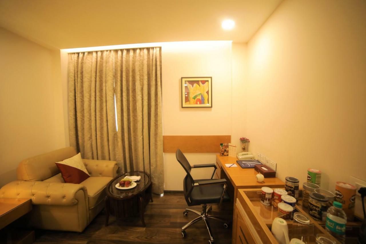 Hotel La New Delhi Exterior photo